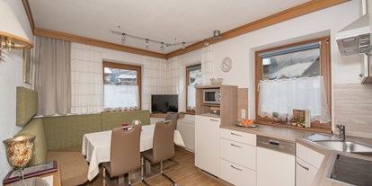Pensionen - Frühstück: serviertes Frühstück - Bad Hofgastein - Küche Appartement mit 2 Schlafzimmer - Pension Weinschreiber