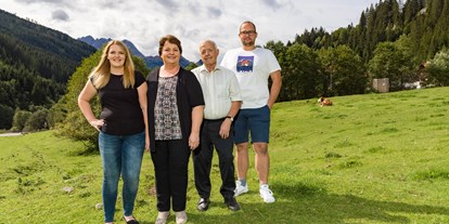 Pensionen - Balkon - Uderns - Gastgeber Familie - Haus Schönblick