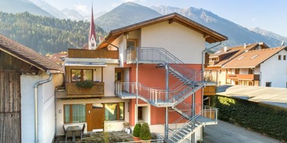 Pensionen - Umgebungsschwerpunkt: Berg - Sautens - Ferienwohnung "Gartenblick" 2-5 Personen 

Aussenansicht - Gasthof zum Stollhofer