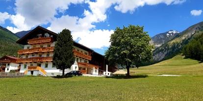 Pensionen - Umgebungsschwerpunkt: Berg - Matrei in Osttirol - Bergerhof im Sommer - Bergerhof