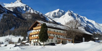 Pensionen - Restaurant - Matrei in Osttirol - Bergerhof im Winter - Bergerhof