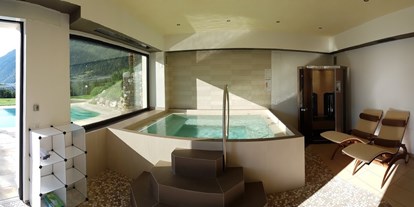 Pensionen - Umgebungsschwerpunkt: am Land - Südtirol - Unser Solo Indoor Hot Whirlpool hat 36°C und nach einer Wanderung ist das eine Wohltat! Die Infrarotkabine steht Ihnen auch kostenlos zur Verfügung. - Pension Plarserhof