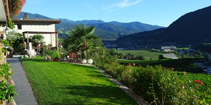 Pensionen - Umgebungsschwerpunkt: am Land - Neustift (Trentino-Südtirol) - Unser Garten - Haus Karin ***