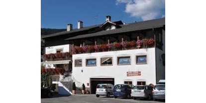 Pensionen - Garage für Zweiräder - St. Andrä/Brixen - Unser Apartment Pension Sonia in familiärer Führung - Pension Sonia