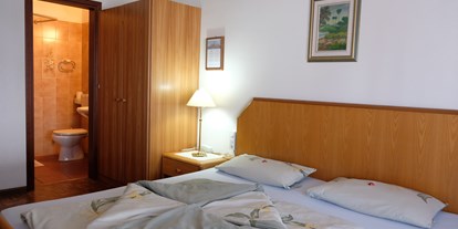 Pensionen - Umgebungsschwerpunkt: Berg - Lajen - Doppelzimmer mit Balkon - Pension Sonia