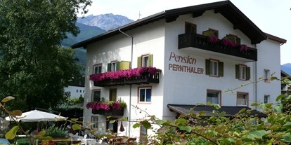 Pensionen - Art der Pension: Hotel Garni - Tschars/Kastelbell - Ansicht Haus - Pension Pernthaler