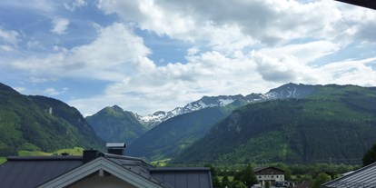 Pensionen - Balkon - Kirchberg in Tirol - Aussicht im Stubachtal vom 2. Stock bei Pension zu Hause - Pension zu Hause