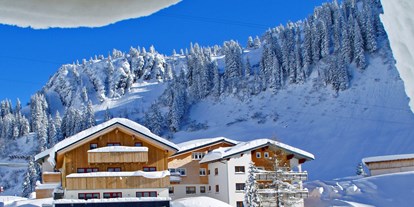 Pensionen - Umgebungsschwerpunkt: Fluss - Mellau - Haus Rothorn auf 1.500m Seehöhe; nur 4 Minuten vom Skigebiet enfernt und Skiabfahrt bis zum Haus - Haus Rothorn Appartements