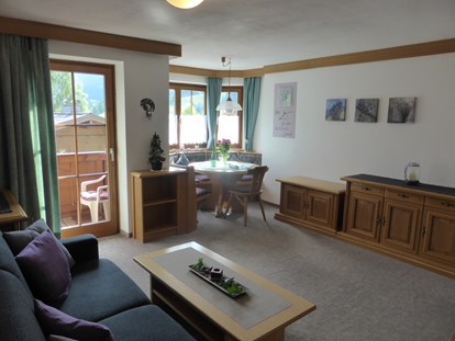 Pensionen - Wanderweg - Dorfgastein - Appartement "1" mit Balkon und einem Schlafzimmer u. Wohnschlafraum - Haus Heidi