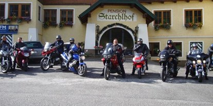 Pensionen - Radweg - Schladming - Appartement Hotel Starchlhof