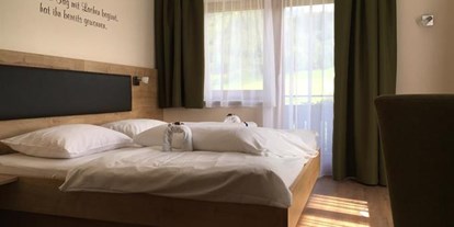 Pensionen - Garten - Schladming - Appartement Hotel Starchlhof
