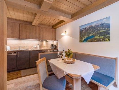 Pensionen - Umgebungsschwerpunkt: See - Tiroler Unterland - Appartement Wilder Kaiser Küche - Zimmer & Appartements Pension Hinterholzer