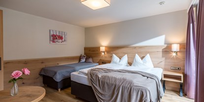 Pensionen - Umgebungsschwerpunkt: Fluss - Hart im Zillertal - Apartments mit schönen Schlafzimmern für 2-3 Personen im Rosenhof in Mayrhofen/Zillertal. - Hotel Garni Birkenhof & Apartments Rosenhof