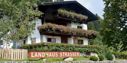 Pensionen - Art der Pension: Hotel Garni - Tirol - Landhaus Strasser