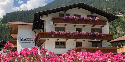 Pensionen - Umgebungsschwerpunkt: Berg - Pettneu am Arlberg - Landhaus Moosbrugger