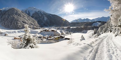 Pensionen - Garten - Tiroler Oberland - Niederthai Winter Ötztal Familie Lieblingsplatz - Bio & Reiterhof der Veitenhof