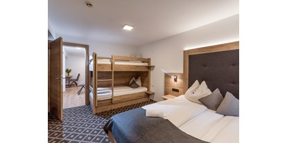 Pensionen - Weerberg - vier Bett Zimmer App. Kaiserblick  - Gasthof Schöntal