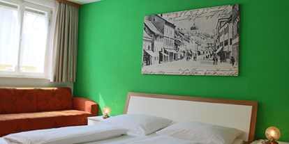 Pensionen - Balkon - Bregenz - Zimmer mit Etagendusche, WC - Pension Sonne
