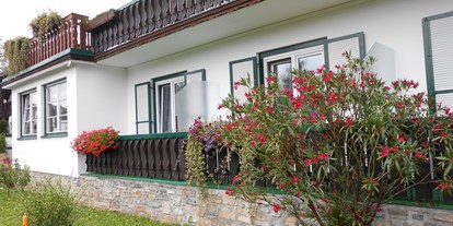 Pensionen - Garten - Seewiesen (Turnau) - Zimmer mit Balkon - Pension Gierlinger ***, Aflenz Kurort/ Steiermark