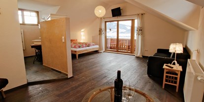 Pensionen - Umgebungsschwerpunkt: See - Bad Mitterndorf - Romantikzimmer mit Balkon und Blick zum Grimming - Ortnerhof Ennstal