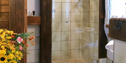 Pensionen - Kühlschrank - Mürzzuschlag - Dusche mit Fußbodenheizung - Jakobbauer