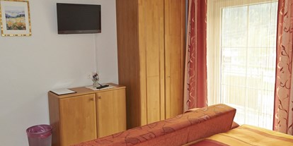 Pensionen - Umgebungsschwerpunkt: am Land - Mallnitz - Zimmer 3 mit Schlafsofa (Zusatzbett), Obergeschoss - Ferienhaus Jantscher