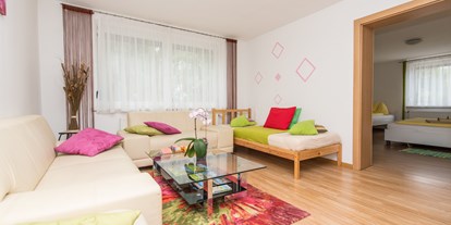 Pensionen - Zeltweg - AP5 Wohnzimmer - Ferienwohnung-Zimmer Yassi 