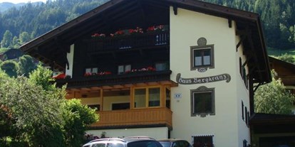 Pensionen - Balkon - Neustift im Stubaital - Haus Bergkranz