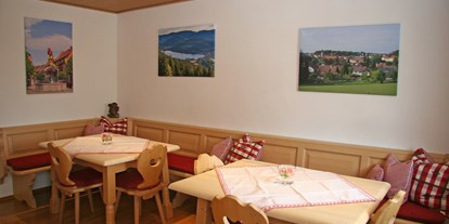 Pensionen - Restaurant - Löffingen - Frühstücksraum im ersten Stock - Pension Bader