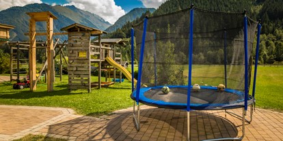 Pensionen - Garten - Kirchberg in Tirol - Spielplatz - Obertrattenbachhof