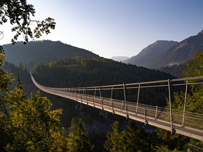 Pensionen - Umgebungsschwerpunkt: Berg - Tirol - Highline 179 mit Burg Ehrenberg - KOMFORT-FEWO BERGWELT HAHNENKAMM   - Lechtal - So/Wi