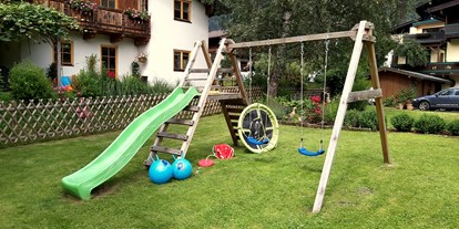Pensionen - Garage für Zweiräder - Hüttschlag - Spielplatz (nur im Sommer) - Frühstückshotel Birkenhof