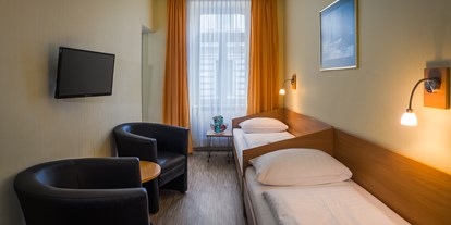 Pensionen - Wien-Stadt - Zweibettzimmer mit Dusche - Hotel-Pension Wild