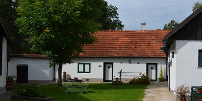 Pensionen - Umgebungsschwerpunkt: am Land - Albrechts - Geschlossener Innenhof - Landhaus Lunkowitz