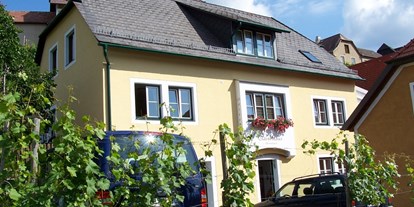 Pensionen - Radweg - Aggsbach-Dorf - Gästehaus - Weingut u. Gästehaus Bernhard