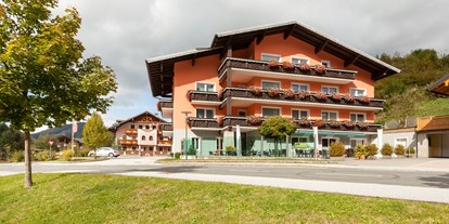 Pensionen - Balkon - Hof bei Salzburg - Gasthof Sagwirt