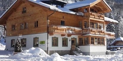 Pensionen - Balkon - Mattsee - Haus im Winter 2021 - Haus Hirschpoint