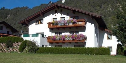 Pensionen - Umgebungsschwerpunkt: Berg - Ried im Oberinntal - Ansicht Sommer - Apart Christina - Tarrenz/Imst