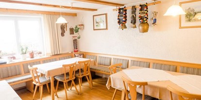Pensionen - Wolfegg (Landkreis Ravensburg) - Das ist unser Frühstücks und Aufenthaltsraum. - Gästehaus Lerpscher