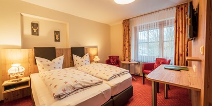 Pensionen - Umgebungsschwerpunkt: Fluss - Eggstätt - DOPPELZIMMER - Hotel Garni *** Landhaus Traunbachhäusl