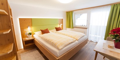 Pensionen - Langlaufloipe - Abtenau - Doppelzimmer mit Balkon - B&B Landhaus Vierthaler