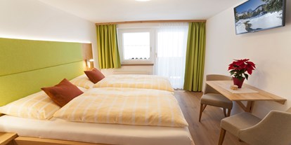 Pensionen - Abtenau - Doppelzimmer mit Balkon - B&B Landhaus Vierthaler