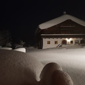 Frühstückspension: Liebmannhof bei Nacht im Winter - Urlaubsparadies Liebmannhof