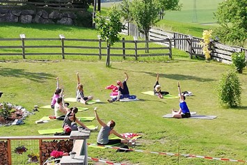 Frühstückspension: Yoga in der freien Natur - Ortnerhof Ennstal