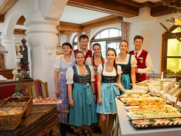 Hotel Glocknerhof Unsere Mitarbeiter Service-Team