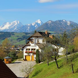 Frühstückspension: Haus Löger mit herrlicher Aussicht auf die Berge - Haus Löger Apartments