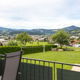 Frühstückspension: Die wunderschöne Aussicht von Terrasse oder Balkon - Ferienwohnungen Ingrid