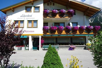 Frühstückspension: Haus Alpenland