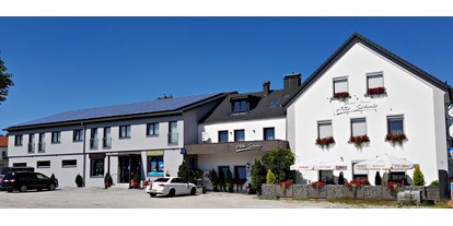 Pensionen - Parkplatz: kostenlos bei der Pension - Antiesenhofen - Gasthof Alte Schule